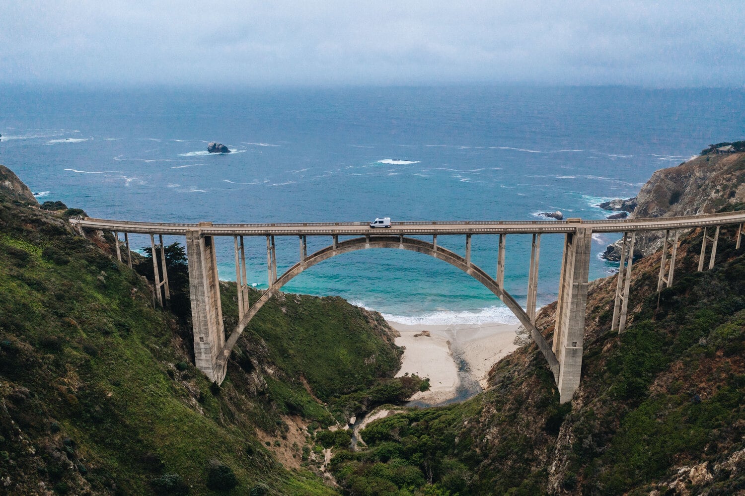 Perfect 2 Week Road Trip Itinerary for the California Coast Bixby Bridge.
