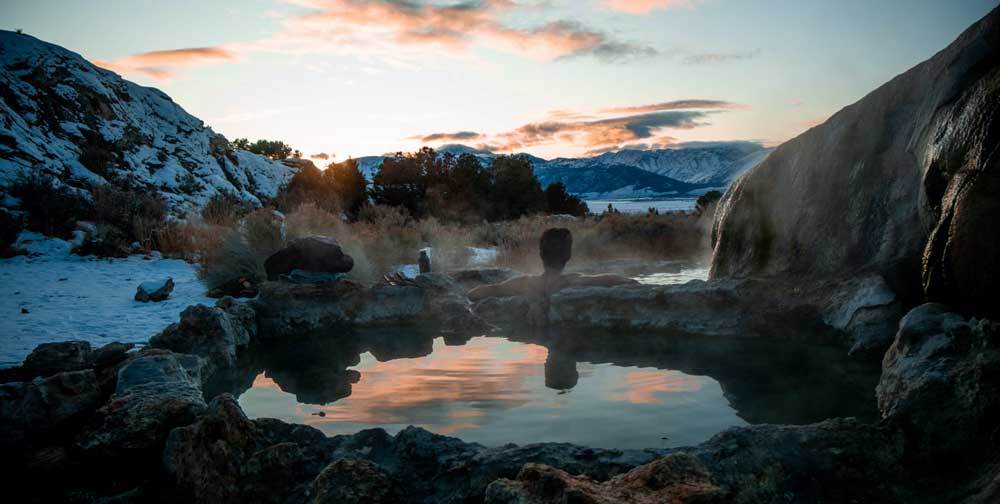 Travertine hot springs @2x